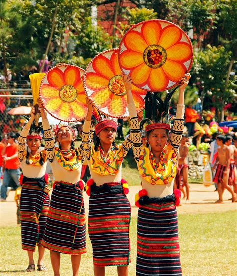 panagbenga festival dress|Panagbenga Festival: Philippines' 'Flower Festival' and the Burst .